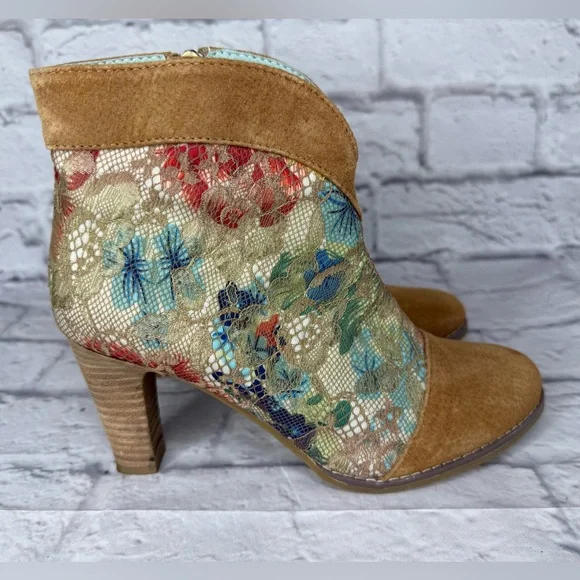 L’Artiste Spring Step Lace & Suede heeled Boots Size 36 US 6 side zip closure EC - Picture 2 of 9